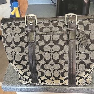 Gorgeous Coach Handbag